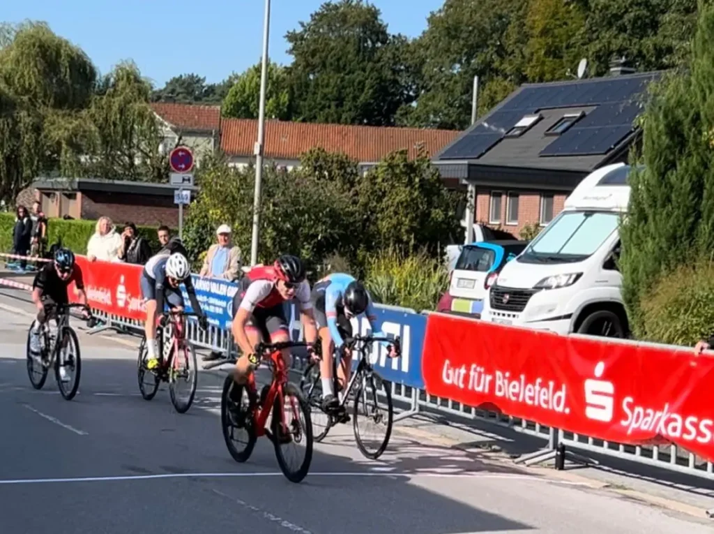 RC Sprinter Waltrop in Brackwede - Alois Klomfass sprintet auf Platz 1